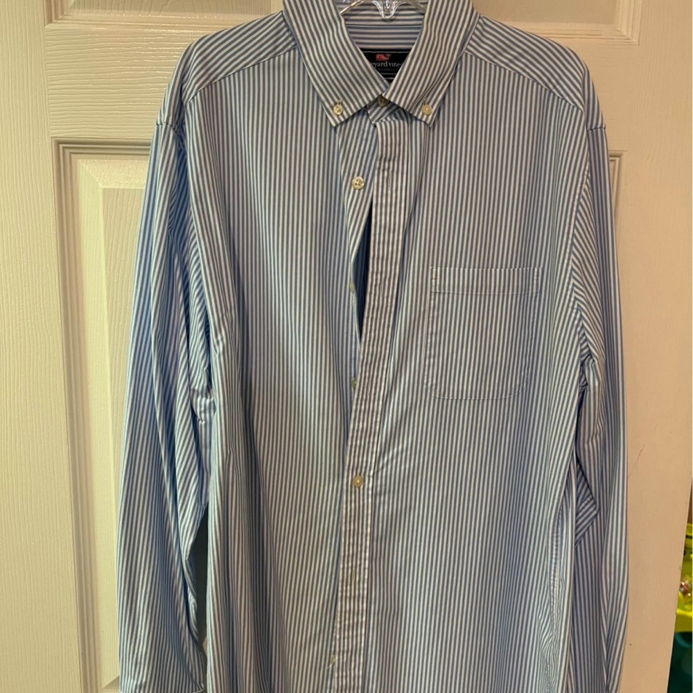 Vineyard Vines Blue and White Striped Shirt